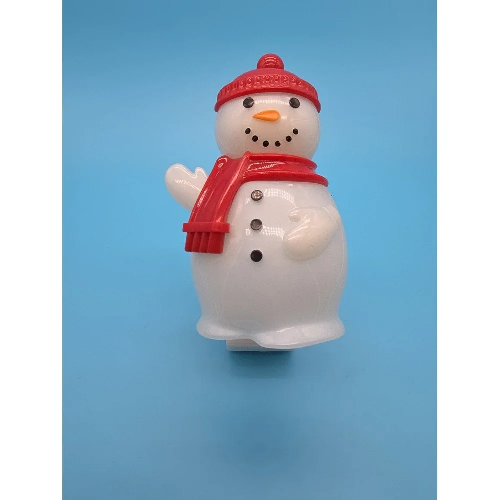 Bath & Body Works Snowman Wallflowers Plug In New